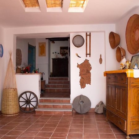 B&B Ziu Anacletu Villaputzu Buitenkant foto