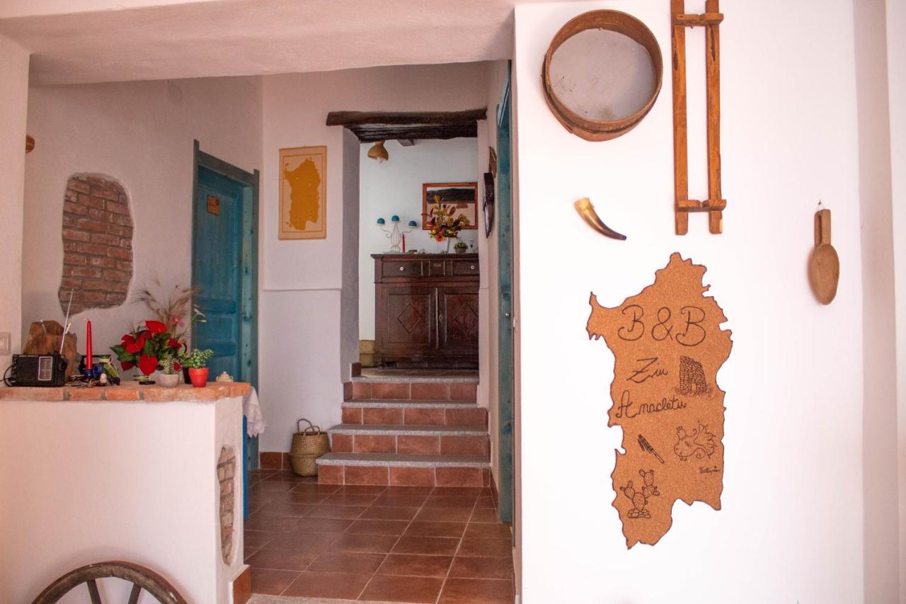 B&B Ziu Anacletu Villaputzu Buitenkant foto