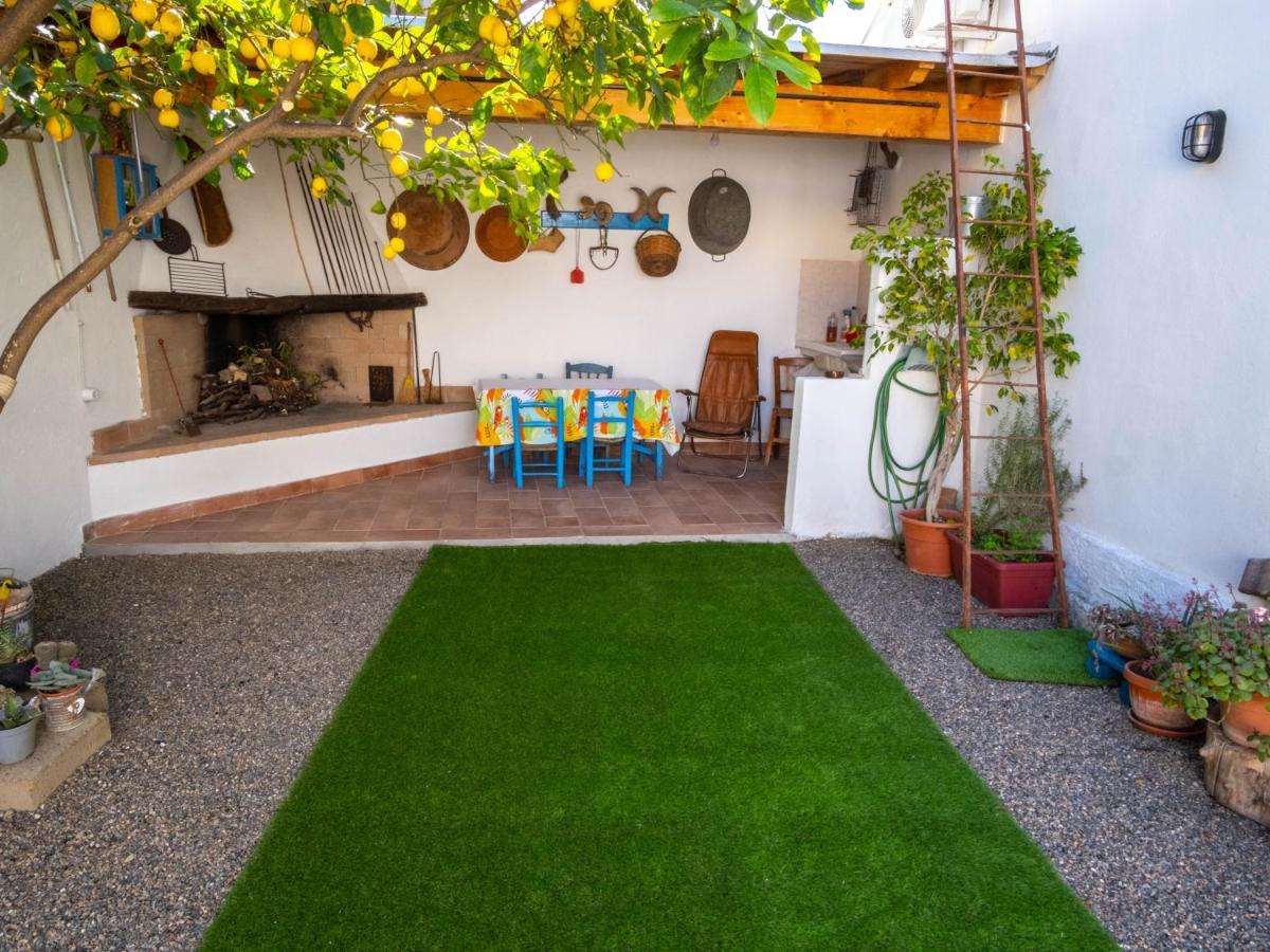 B&B Ziu Anacletu Villaputzu Buitenkant foto